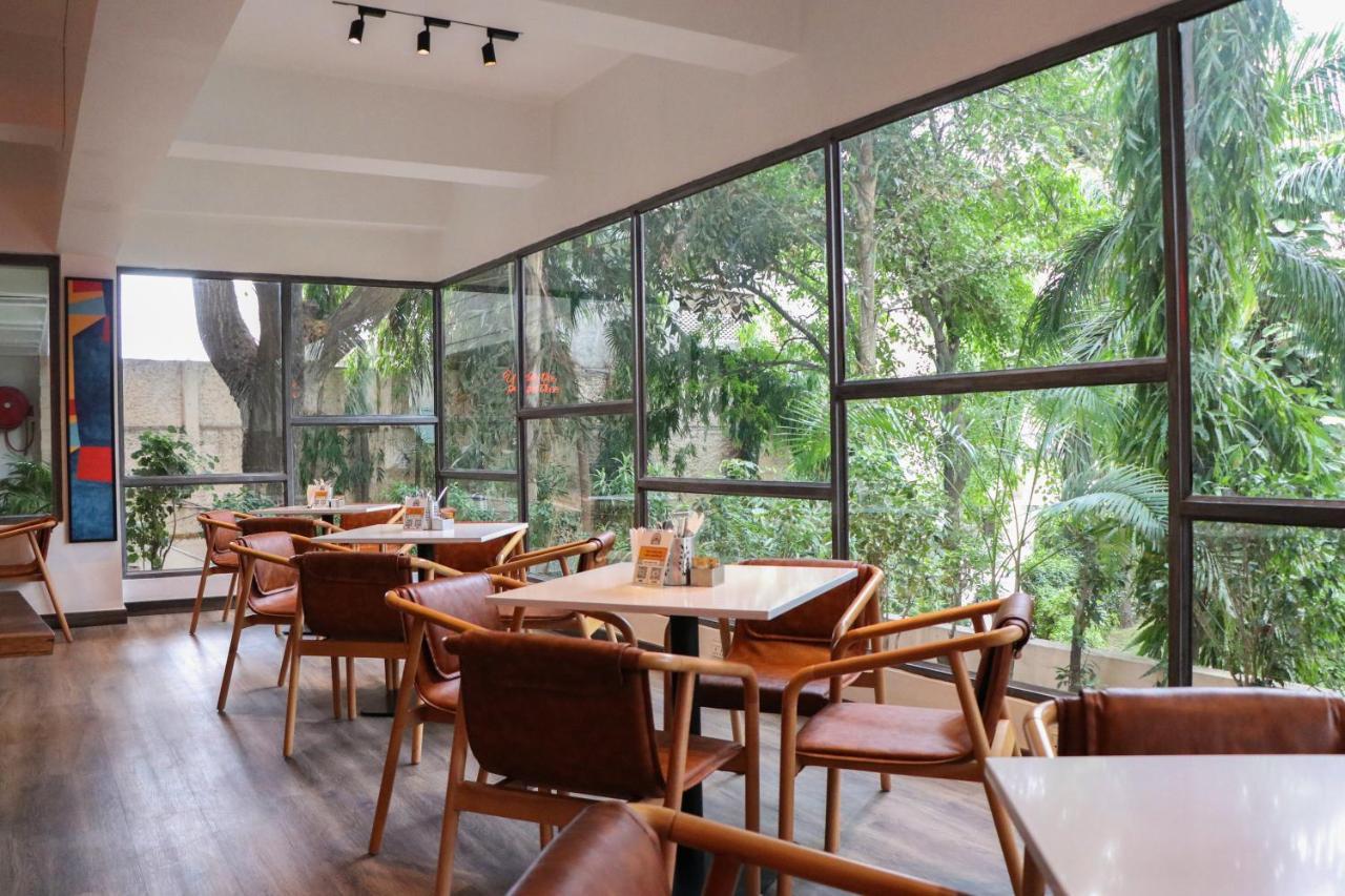 Rajdarshan - A Lake View Hotel In Ουνταϊπούρ Εξωτερικό φωτογραφία