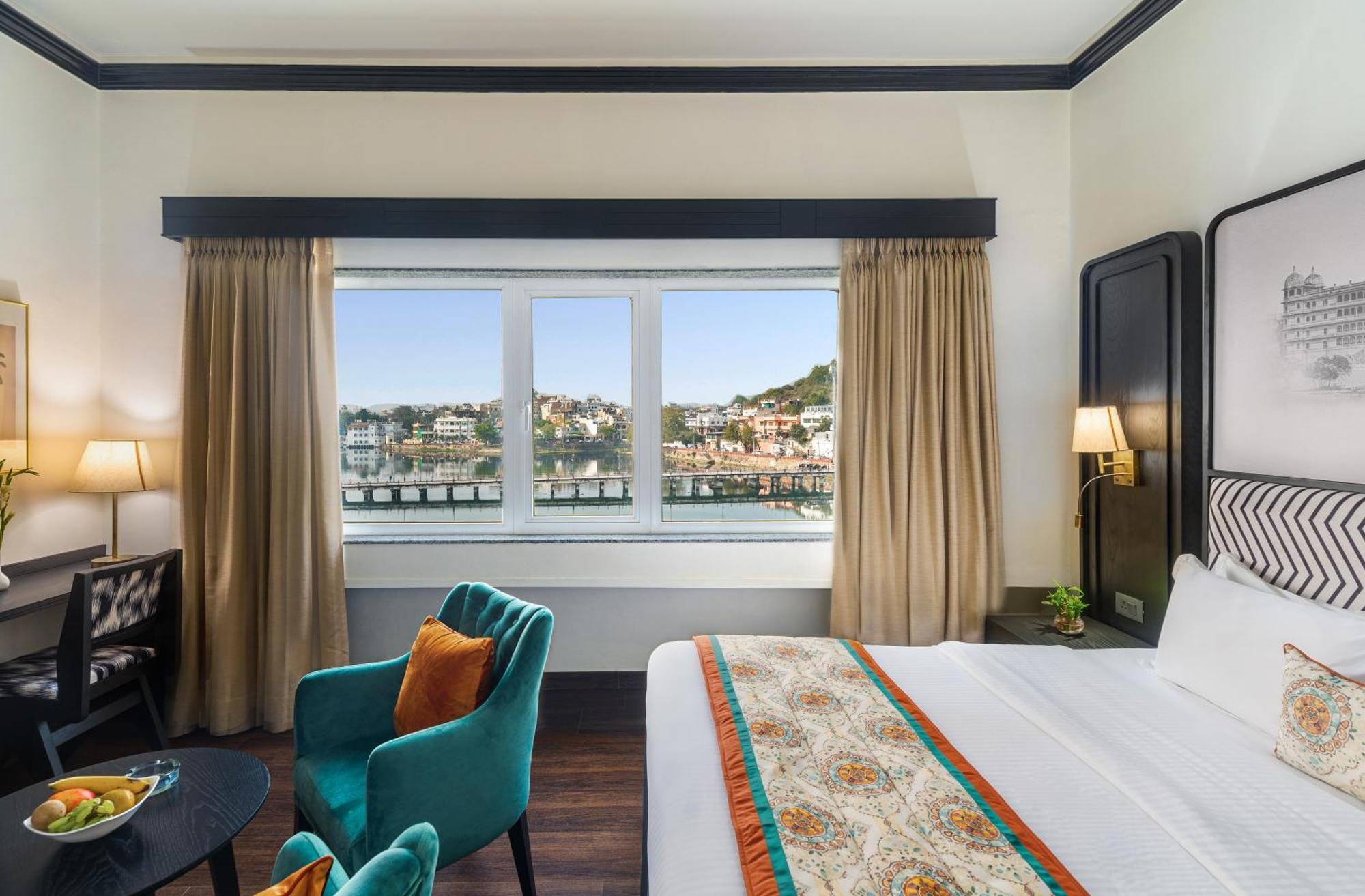 Rajdarshan - A Lake View Hotel In Ουνταϊπούρ Δωμάτιο φωτογραφία